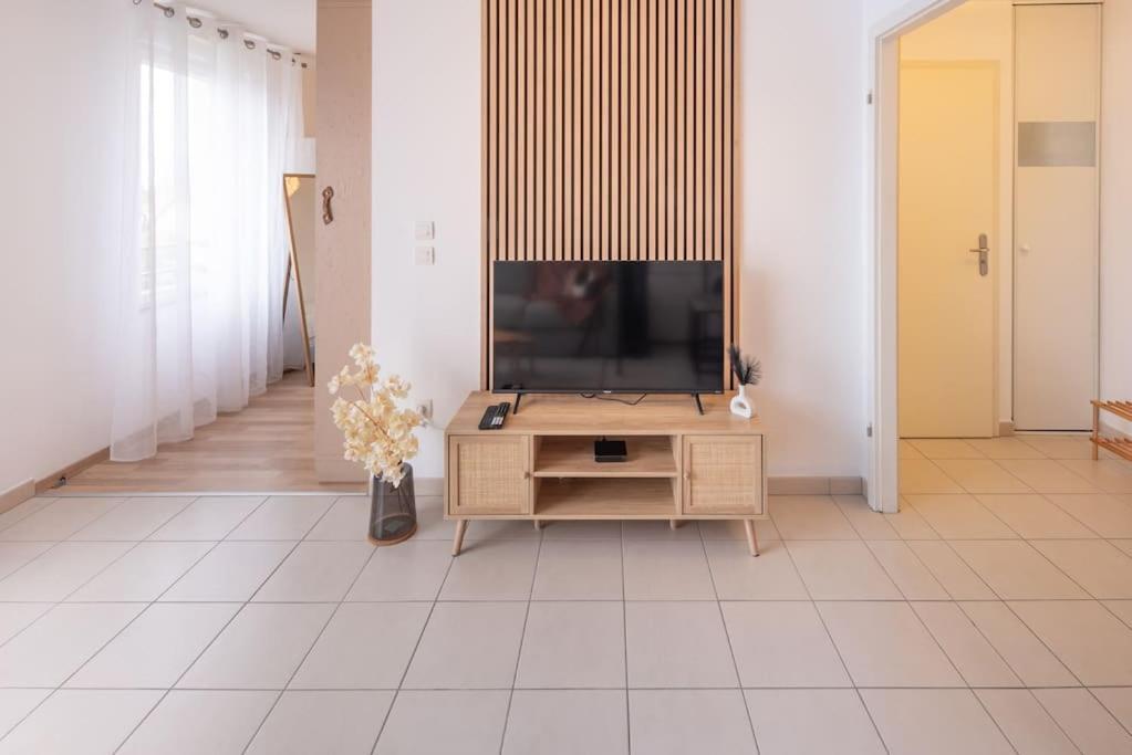 Apartamento L'Excellence-8Min Aeroport-Terrasse-Parking Prive Lingolsheim Exterior foto