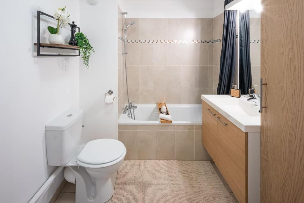 Apartamento L'Excellence-8Min Aeroport-Terrasse-Parking Prive Lingolsheim Exterior foto