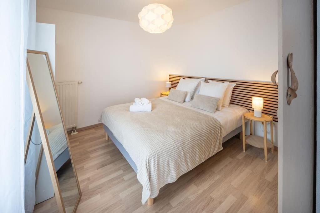 Apartamento L'Excellence-8Min Aeroport-Terrasse-Parking Prive Lingolsheim Exterior foto